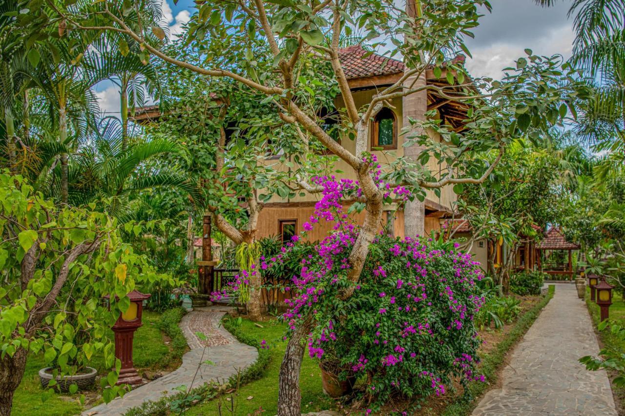 Stanley Lombok Hotel Mataram Eksteriør billede
