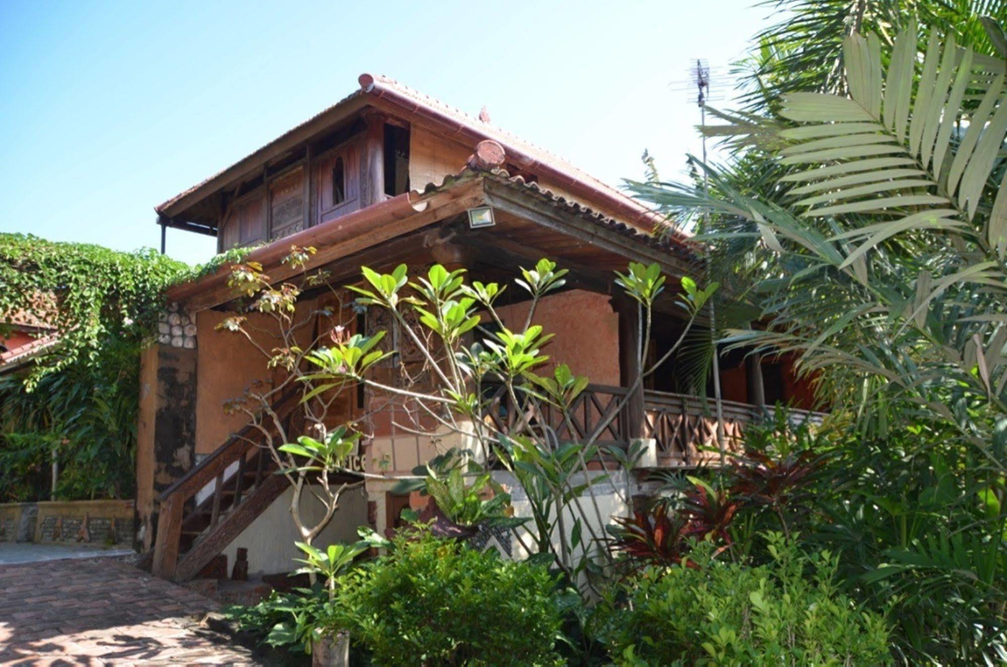 Stanley Lombok Hotel Mataram Eksteriør billede